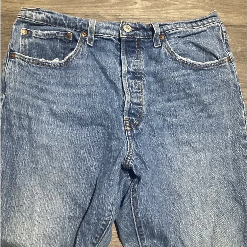 Levi's 501 Women's Jeans Medium Wash Button Fly Size 31x28 High Rise Boho Slim